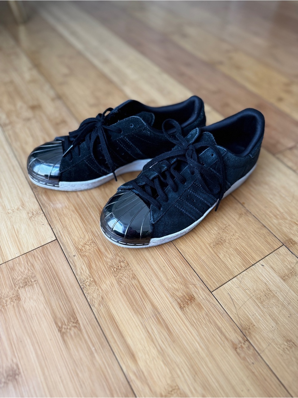 ADIDAS Superstar 80’s black suede , metal toe.